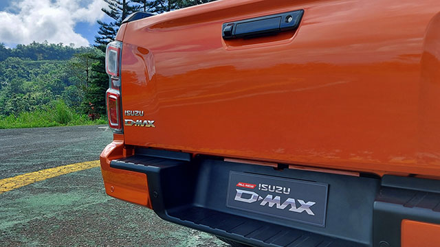 The 2021 Isuzu D-Max rear close up