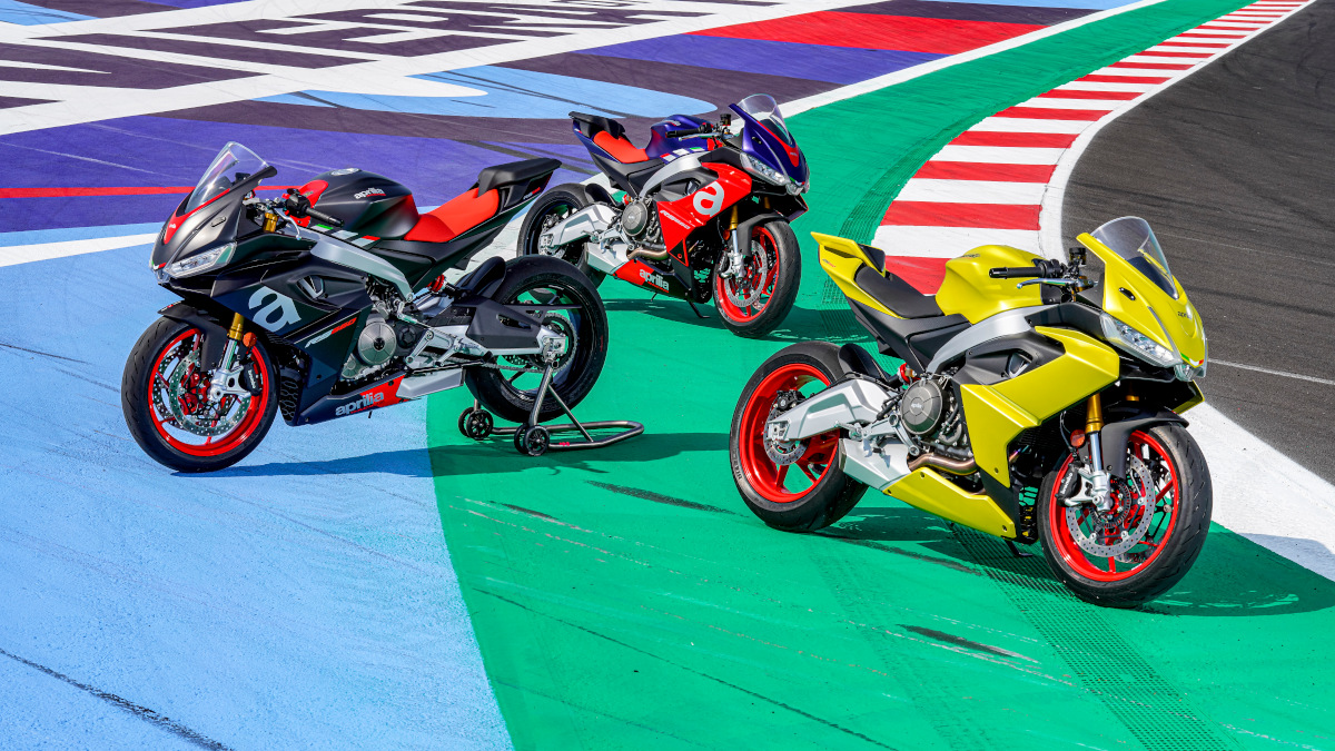 The Aprilia RS 660 Color Options in Red, Black, and Yellow
