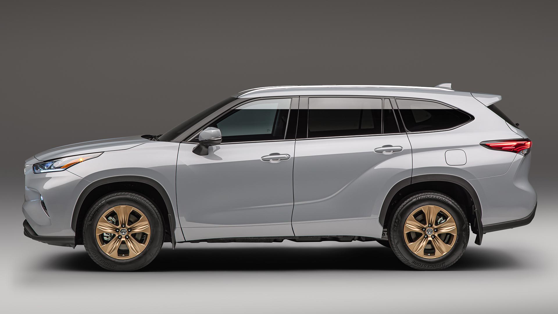 2022 Toyota Highlander Bronze Edition: Specs, Price, Features