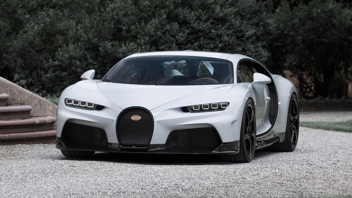 2022 Bugatti Chiron Super Sport Price, Specs, Features