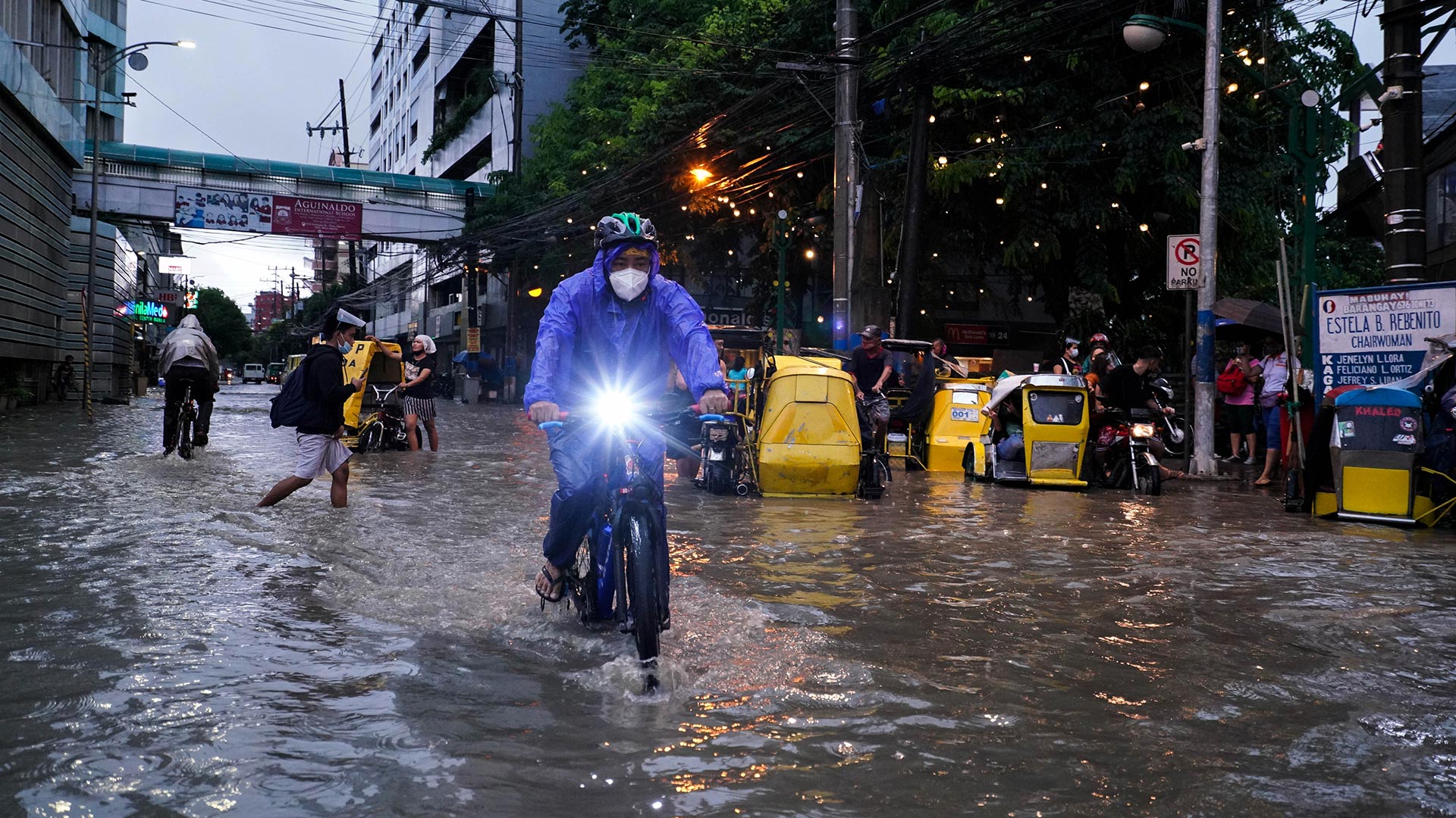 Taft Avenue submerged in flood after recent downpour due to Habagat