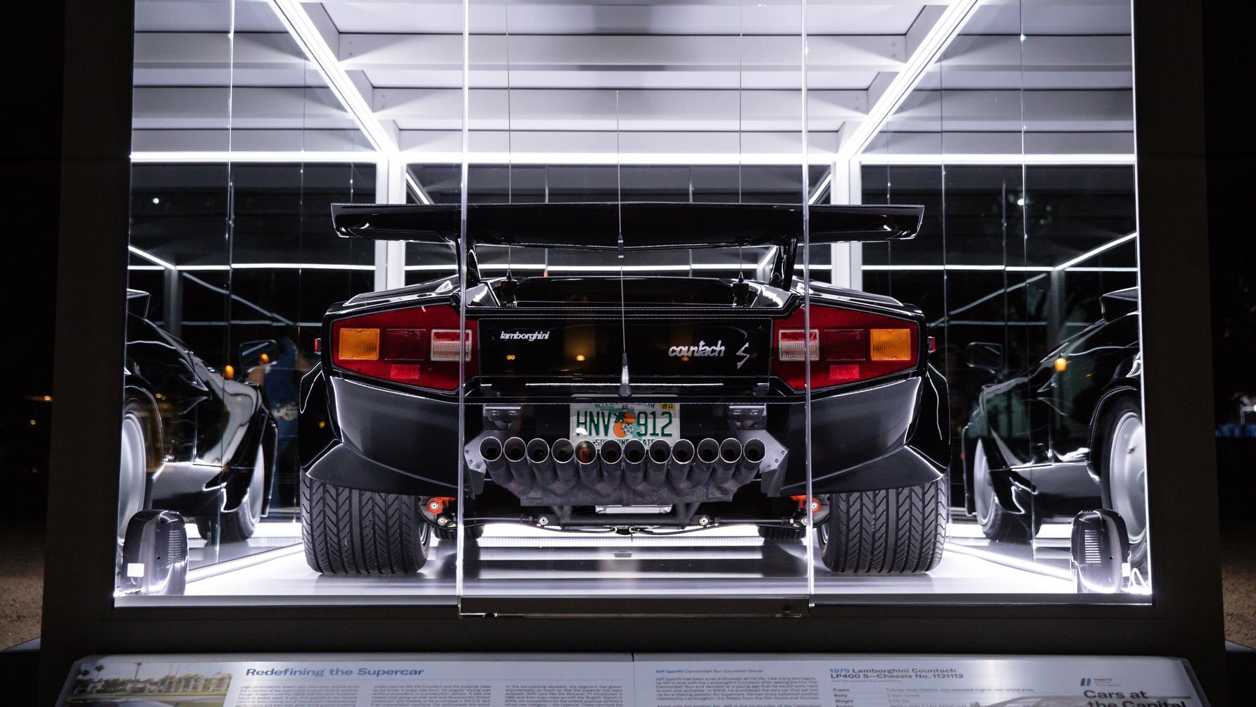 Back view of the Lamborghini Countach LP400 S