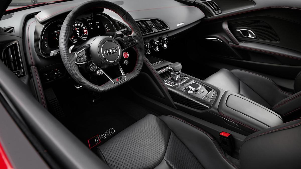 Front interior of the 2022 Audi R8 V10