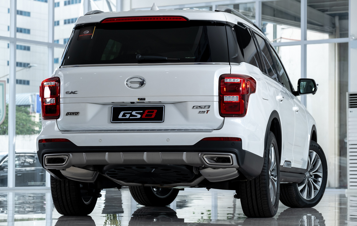 Rear view of the GAC 2022 GS8