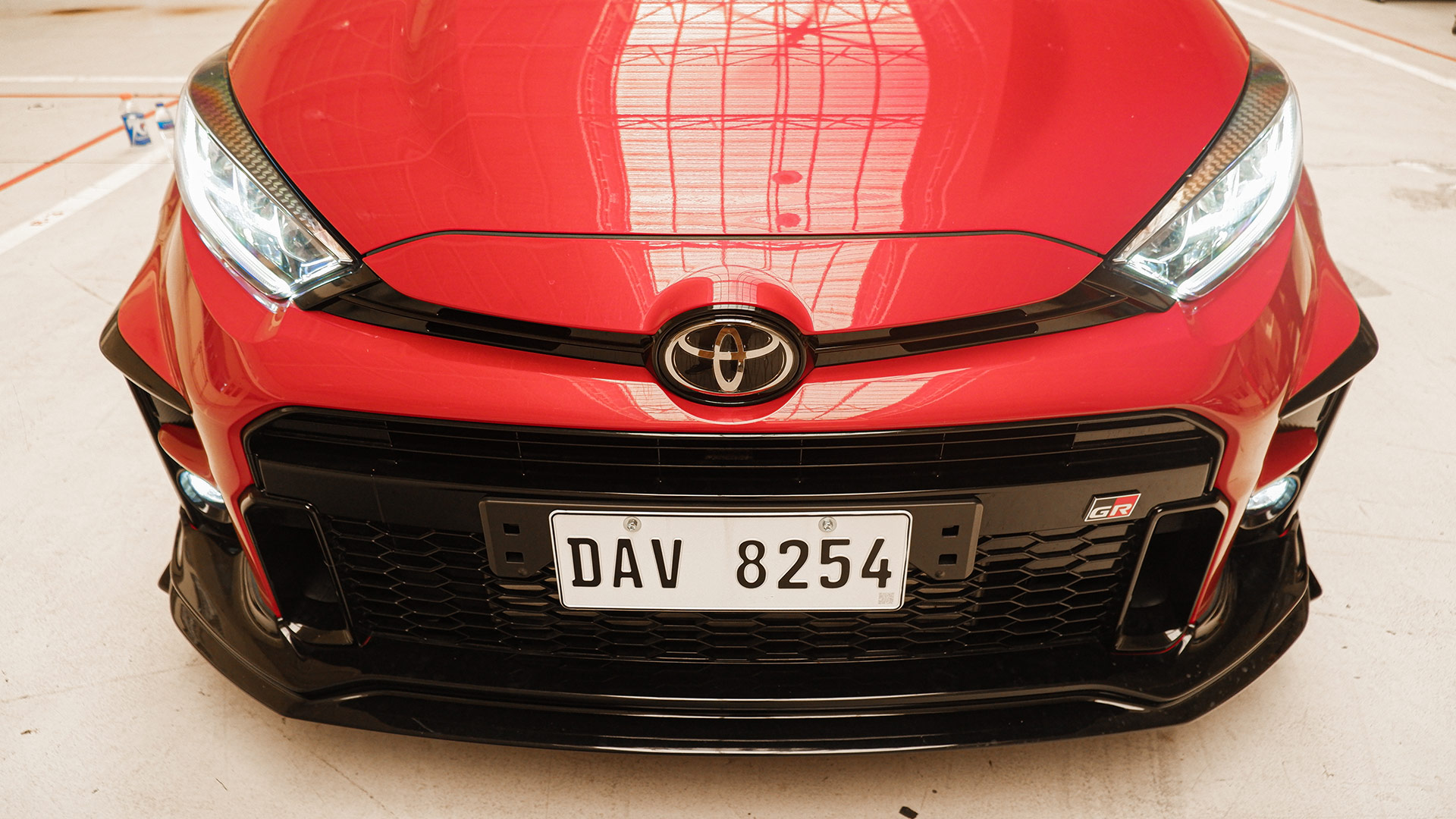 toyota yaris 2022 hatchback red