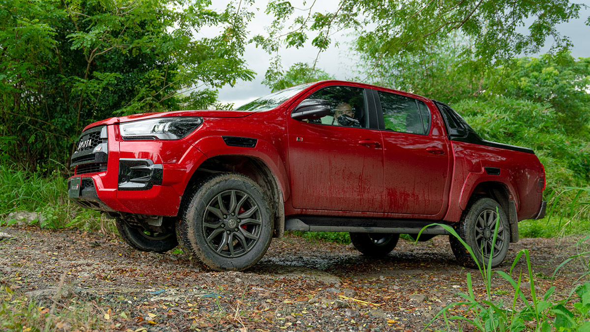 2022 Toyota Hilux GRS PH Launch, Price, Specs, Photos