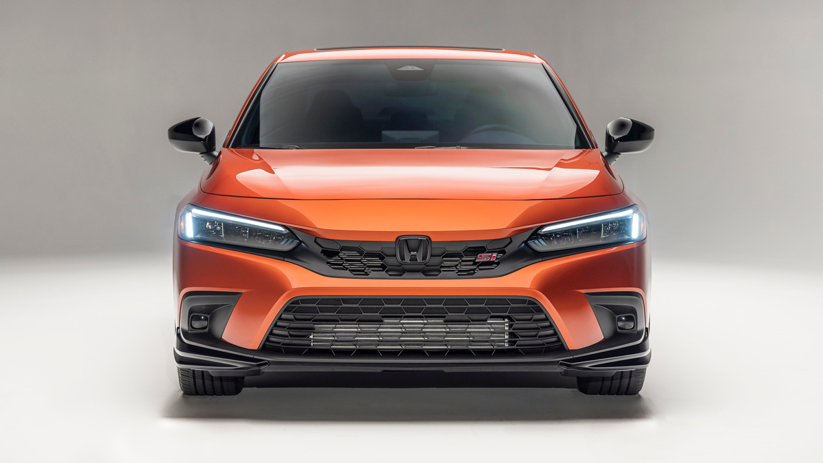 Honda is showing off a handful of Civic Si units at SEMA 2021