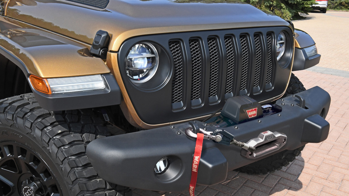 The Overlook concept is a three-row version of the Jeep Wrangler