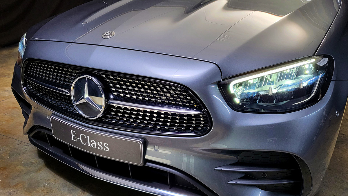 2022 Mercedes-Benz E-Class launch, Mercedes-Benz E-Class exterior, mercedes-benz e-class cabin,  mercedes-benz e-class about, mercedes-benz e-class front end, mercedes-benz e-class grille, mercedes-benz e-class headlight