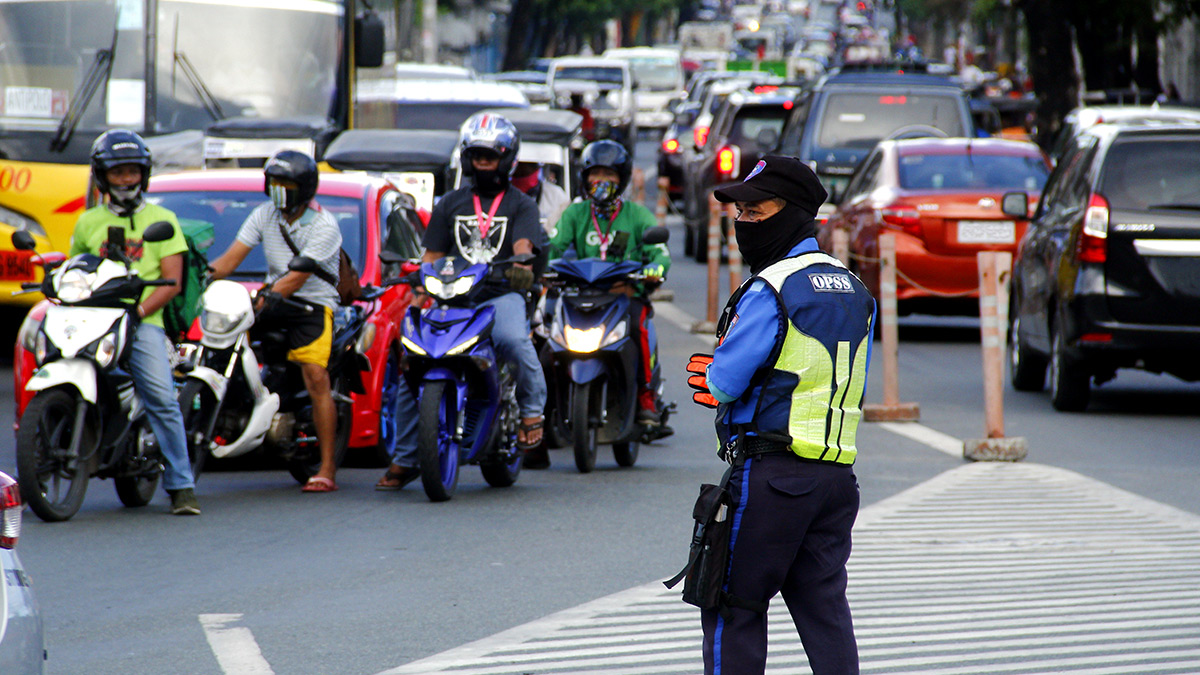 MMDA violation, MMDA traffic violation, metro manila traffic, traffic enforcer, MMDA violation payments