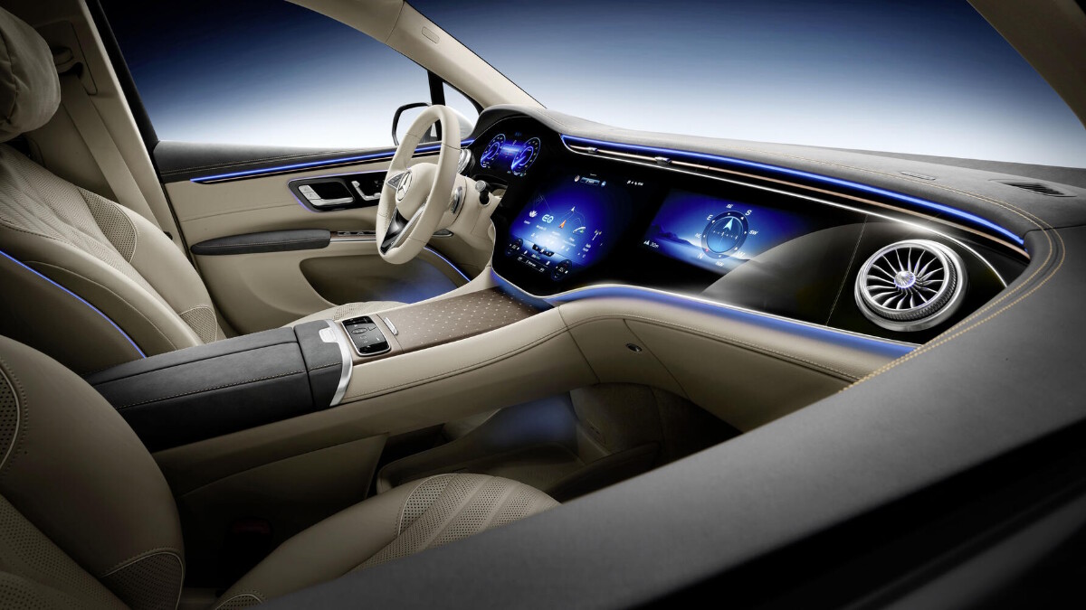 Optional 56-inch Hyperscreen in the Mercedes-Benz EQS SUV