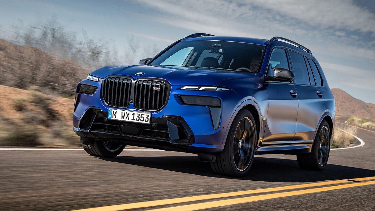 2022 BMW X7 on the road