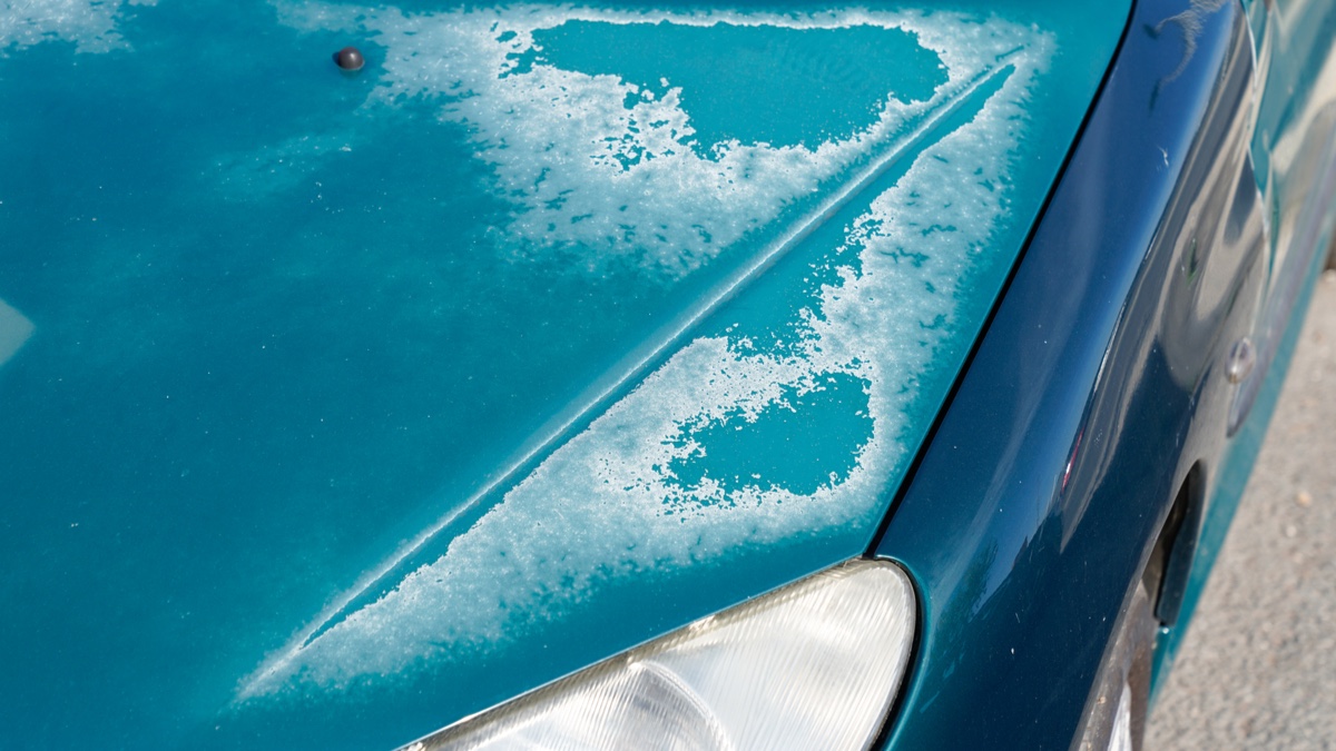 7 Things that could cause car paint damage
