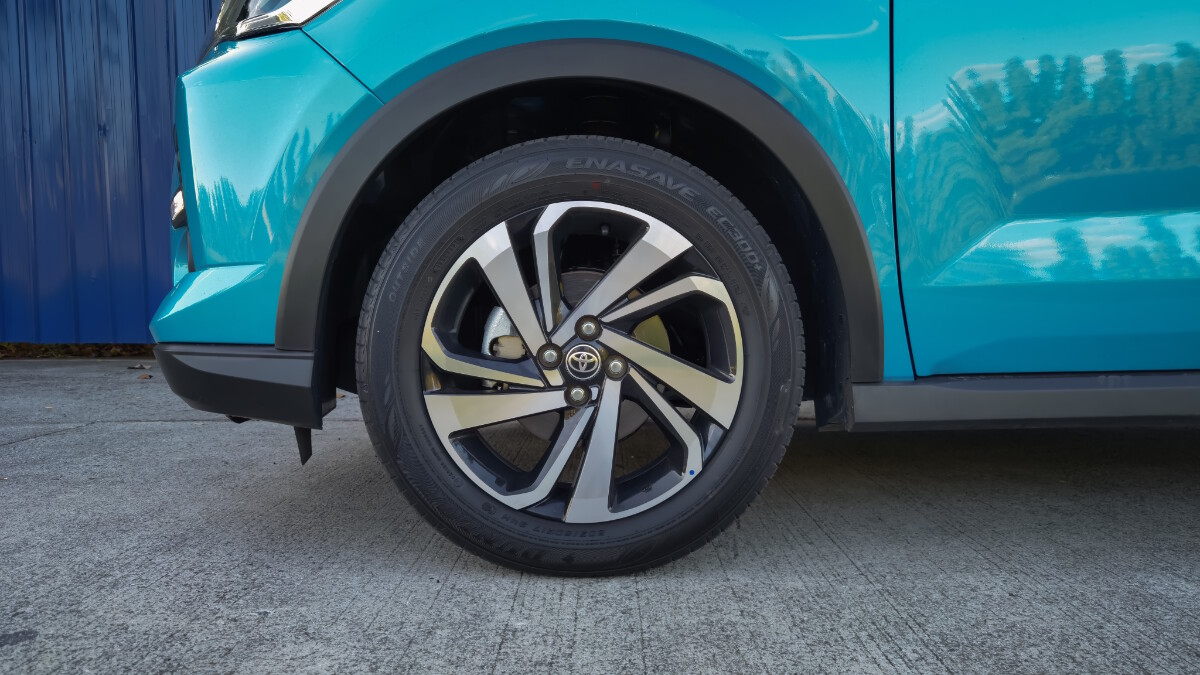 Alloy wheel of the 2022 Toyota Raize 1.0 Turbo CVT