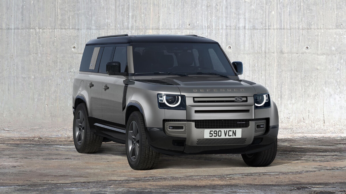 Front quarter view of the 2022 Land Rover Defender 130
