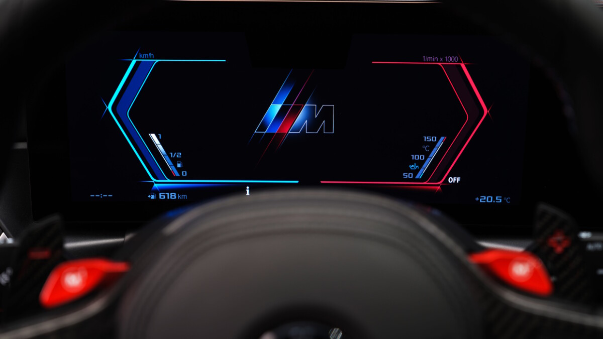 Instrument panel of the 2023 BMW M3 Touring