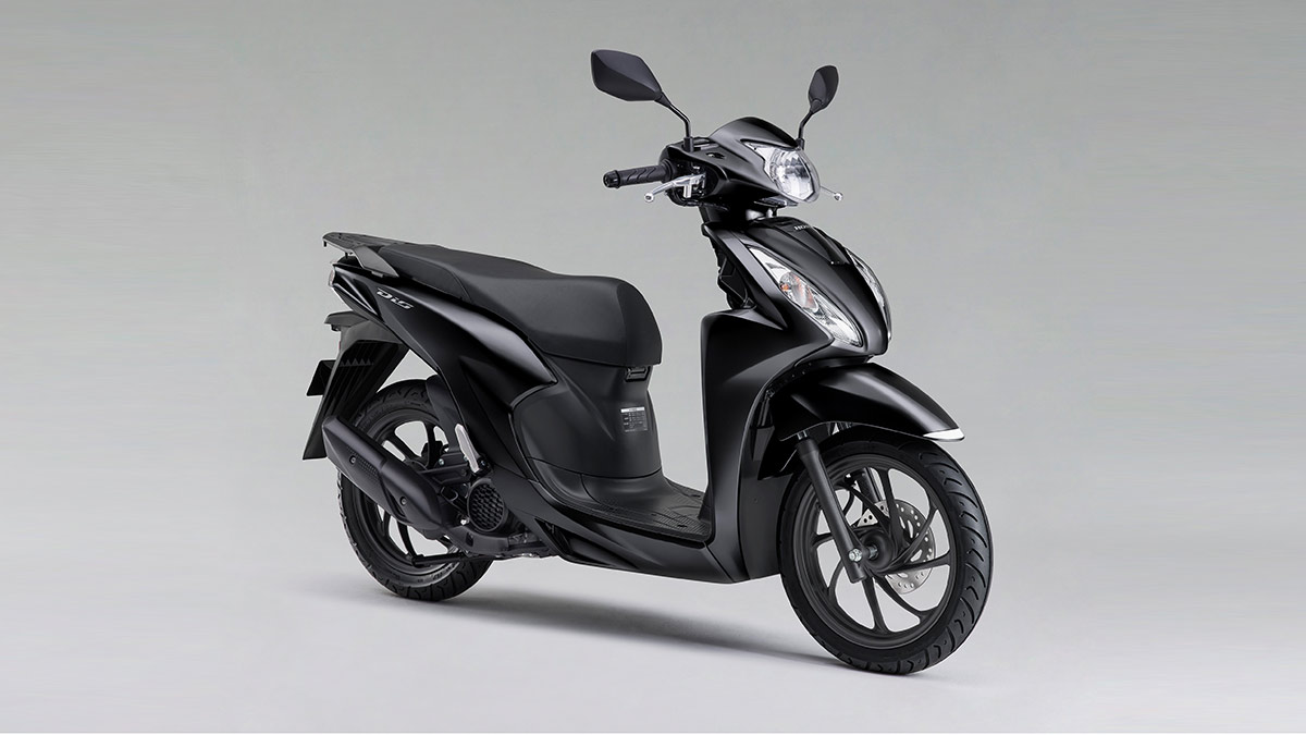 photo of the 2022 Honda Dio in poseidon black metallic