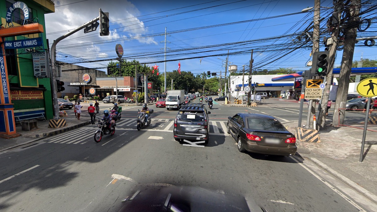 Intersection of Kamias Road and Kalayaan Avenue in Quezon City