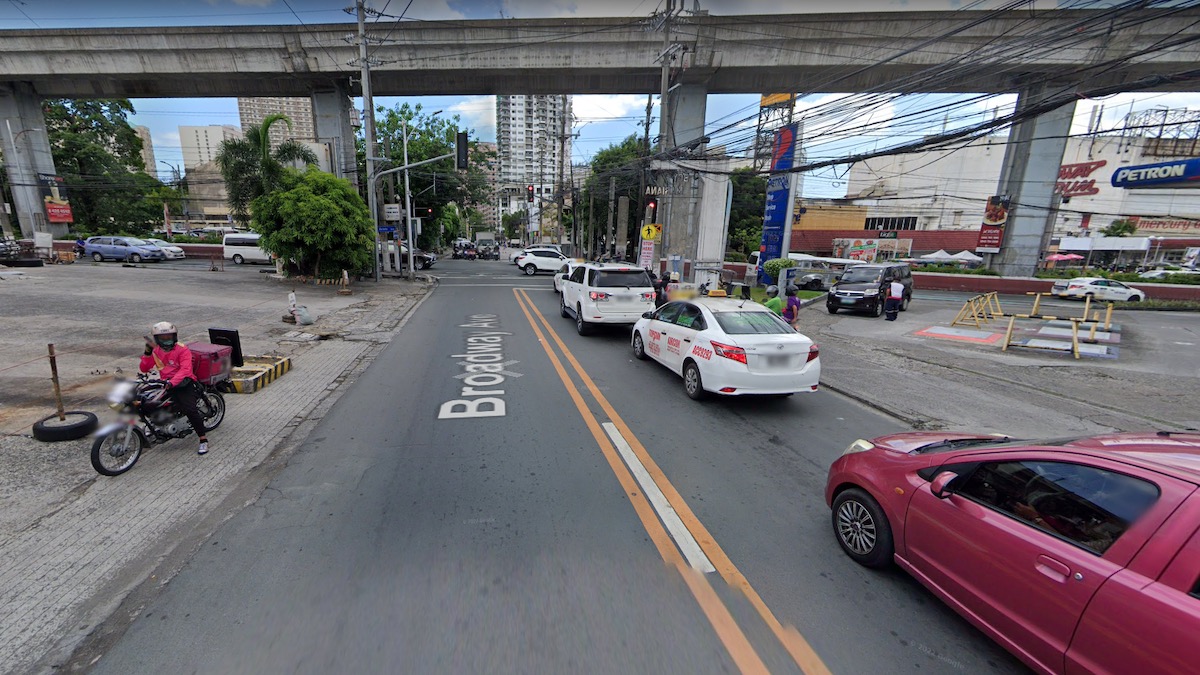Intersection of Aurora Boulevard and Broadway Avenue in Quezon City