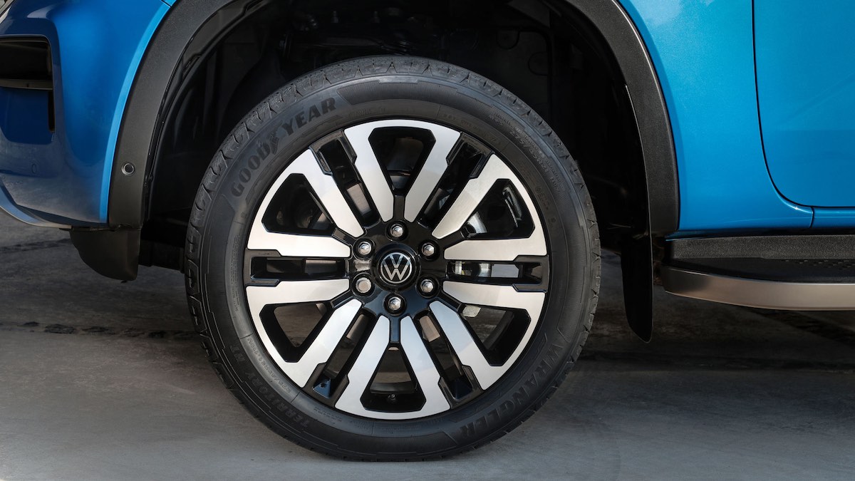 Alloy wheel of the 2023 Volkswagen Amarok