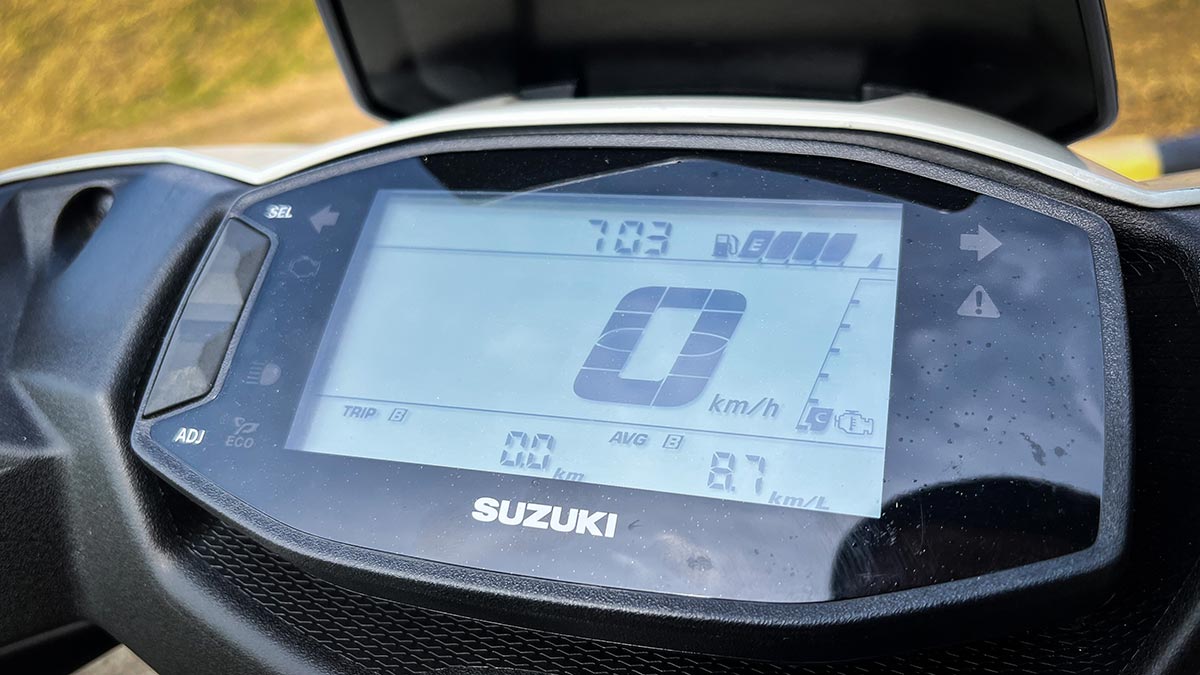 Suzuki Avenis 2023 instrument cluster