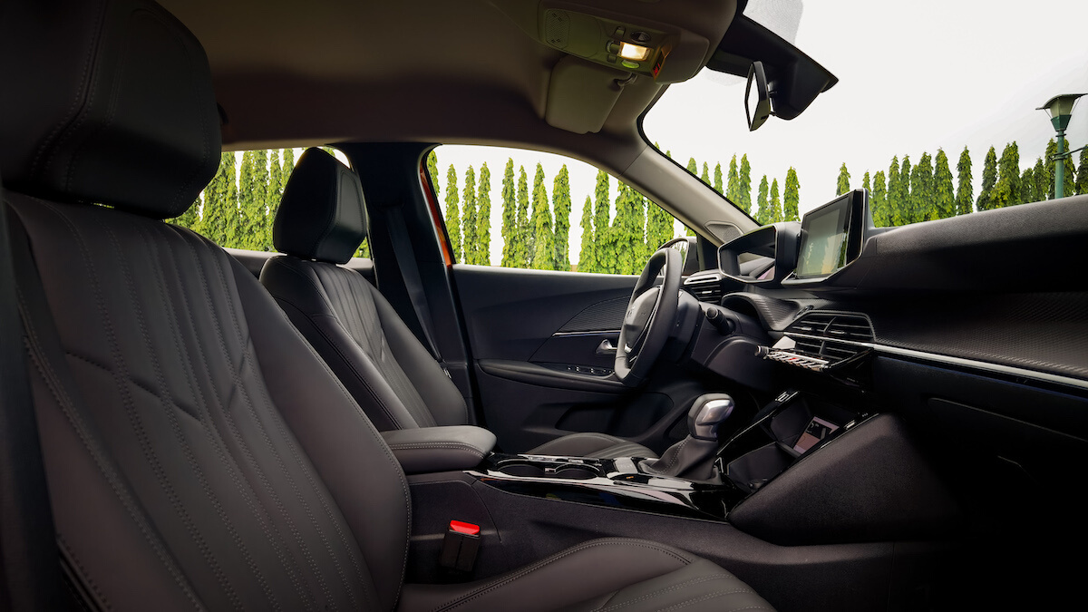 Front seats of the 2022 Peugeot 2008