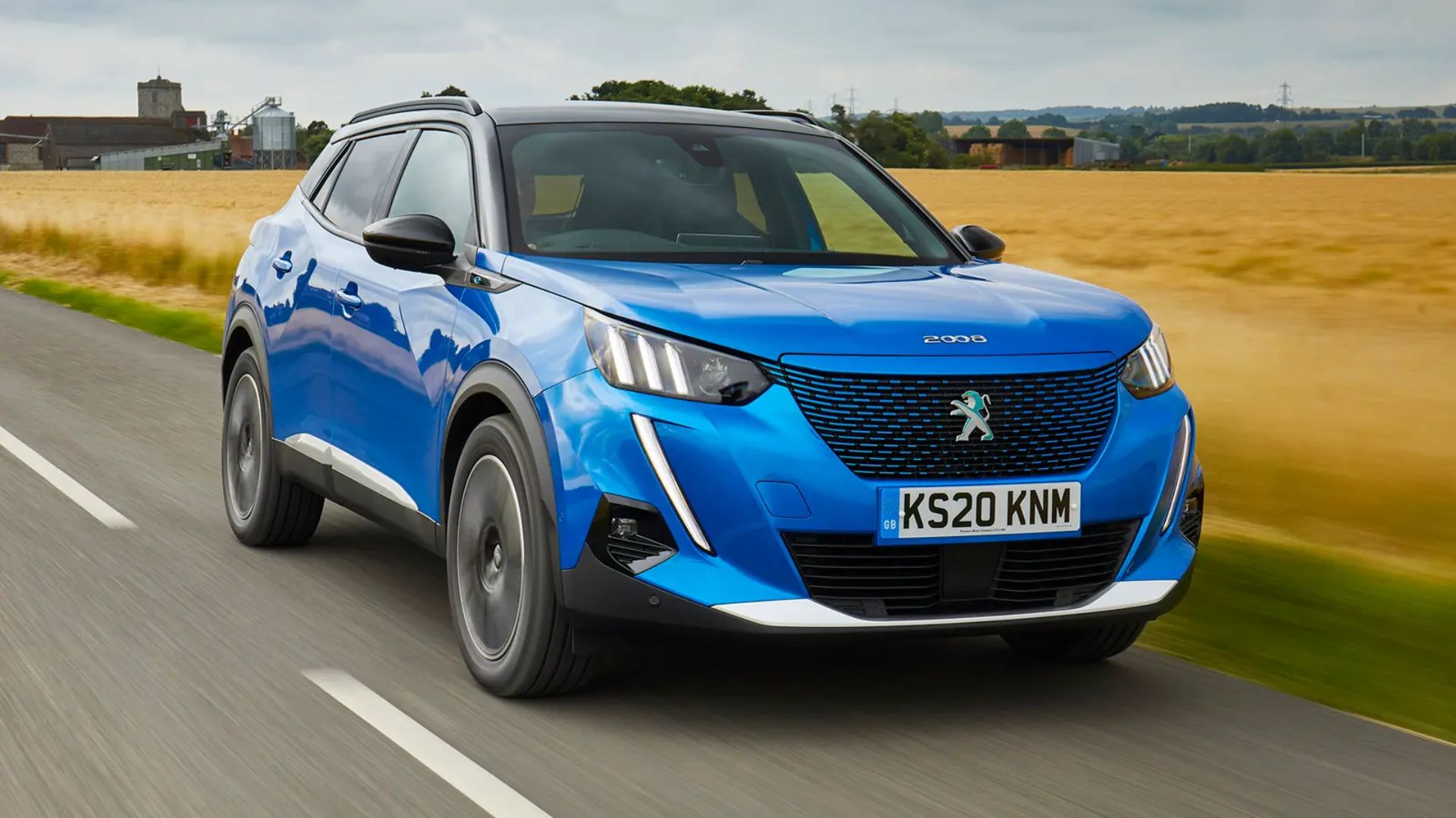 Peugeot 2008 2023. Here's the electric version, the e-2008.