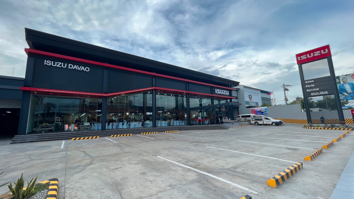 newly reopened Isuzu Davao dealership