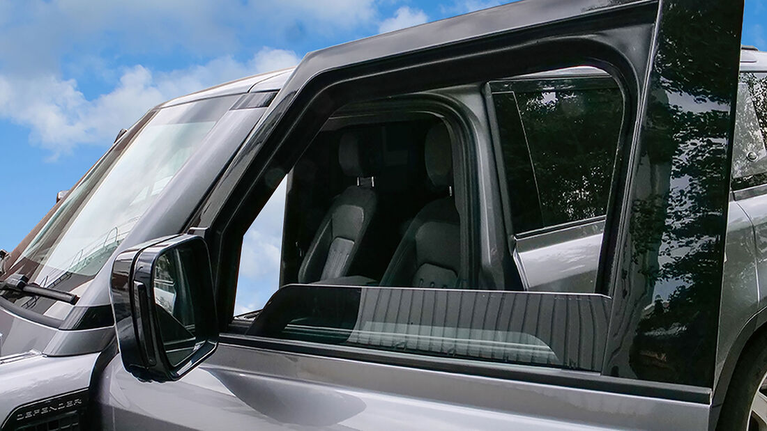 Land Rover Defender bulletproof windows