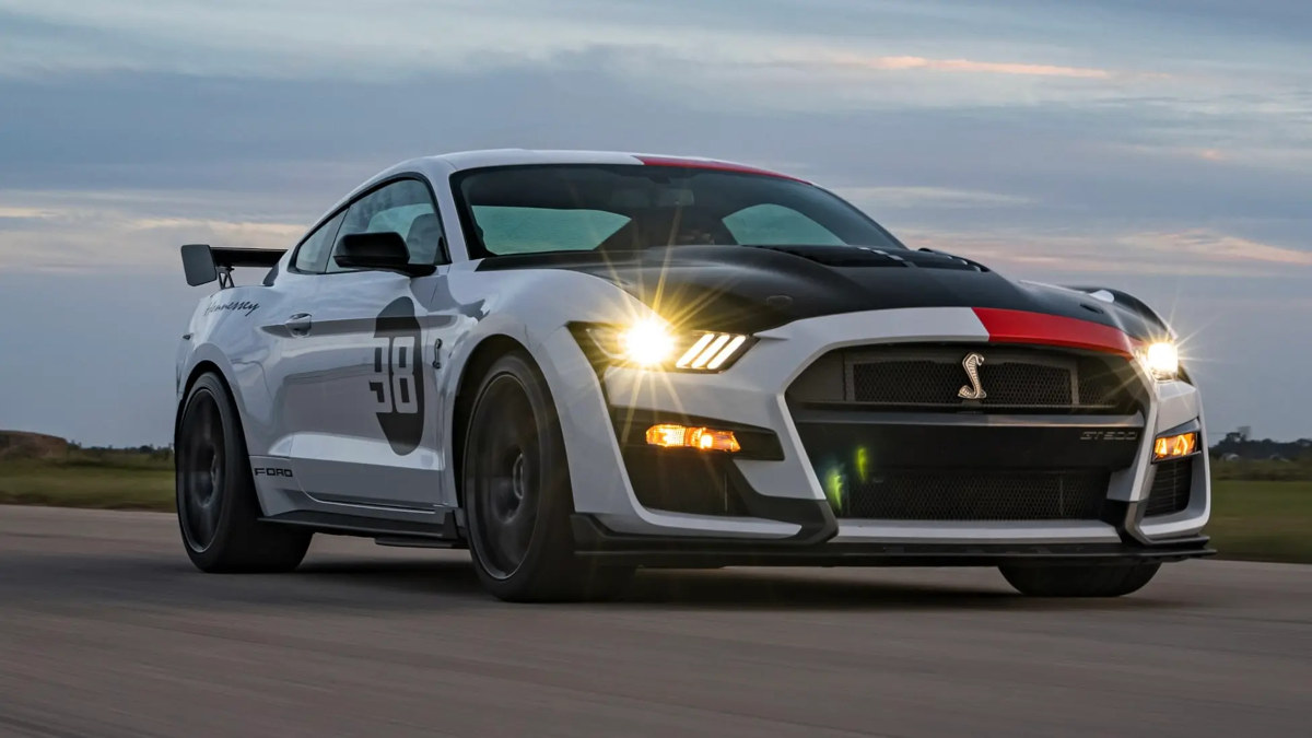 Hennessey Venom 1200: Specs, Features, Photos