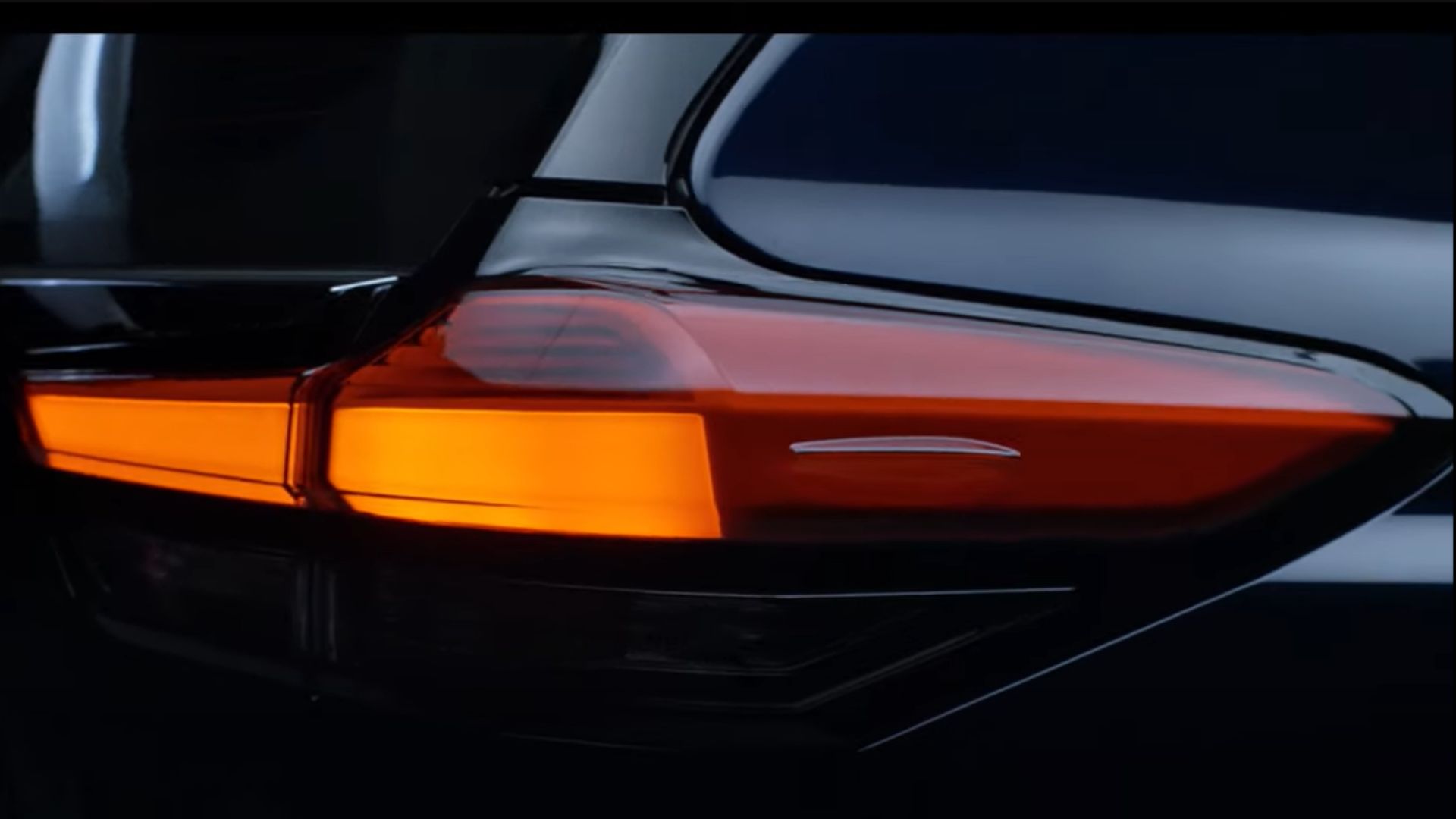 Toyota Innova Teaser taillight