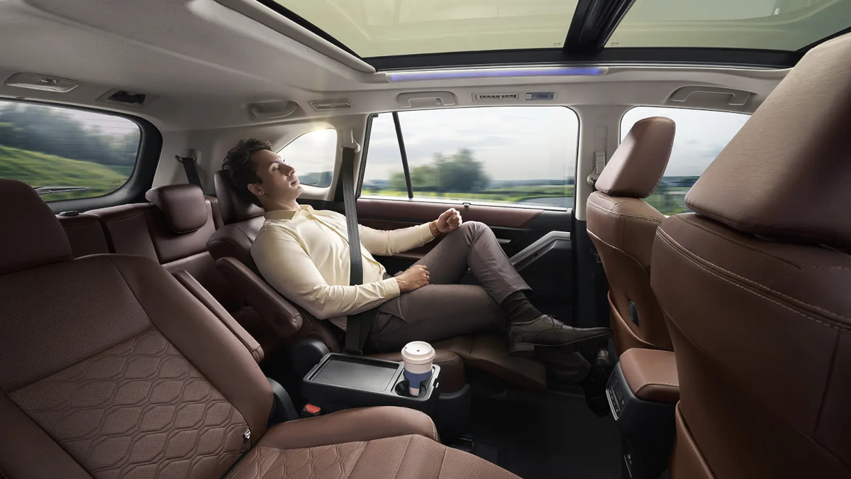 Toyota Innova 2023: Interior, Features, Comfort