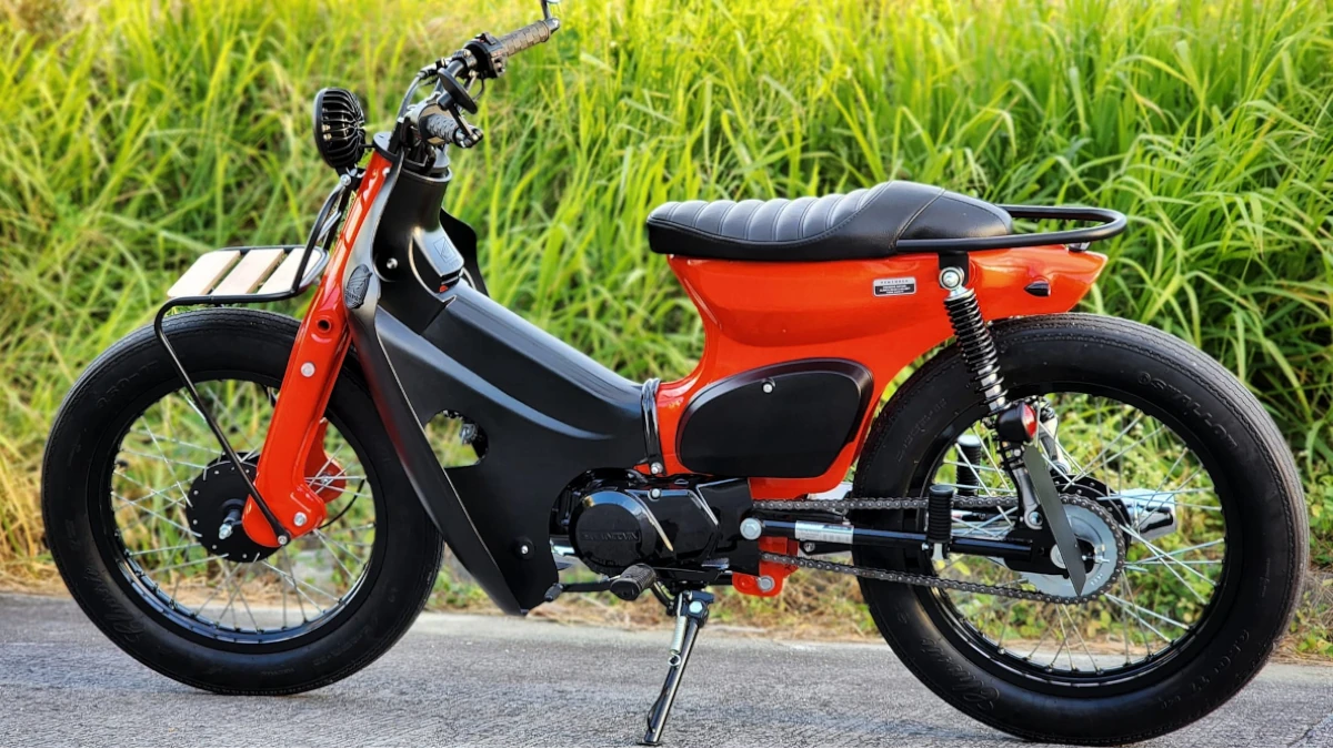 Iron Macchina Customs Honda Super Cub C70