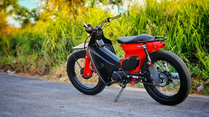 Iron Macchina Customs Honda Super Cub C70