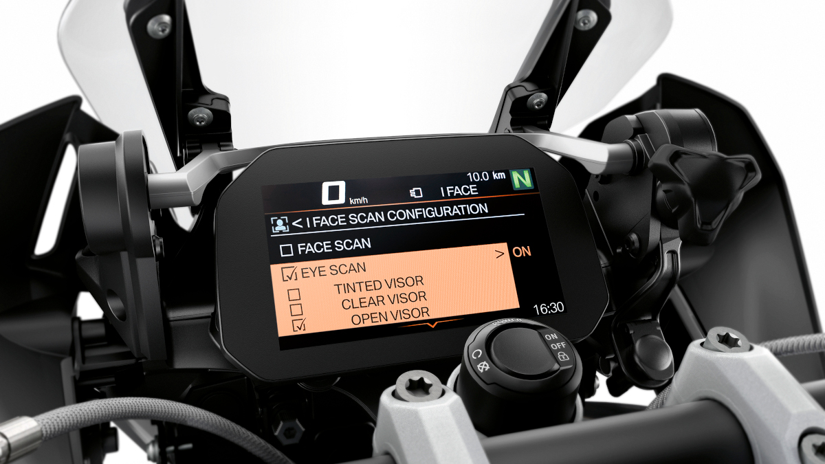BMW Motorrad debuts new BMW iFace technology