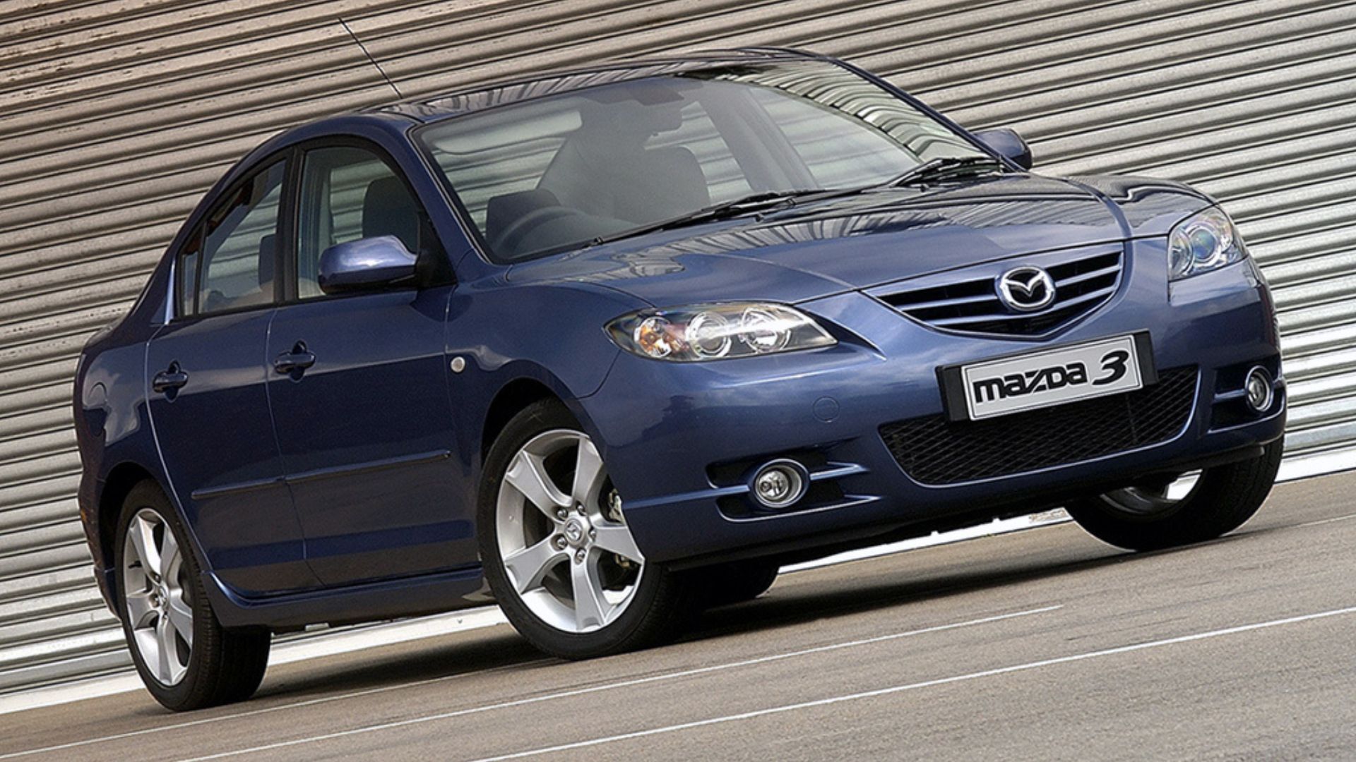 3 спорт. Мазда 3 седан 2004. Mazda 3 BK Sport. Mazda 3 BK 2004 Sport. Мазда 3 BK седан спорт.