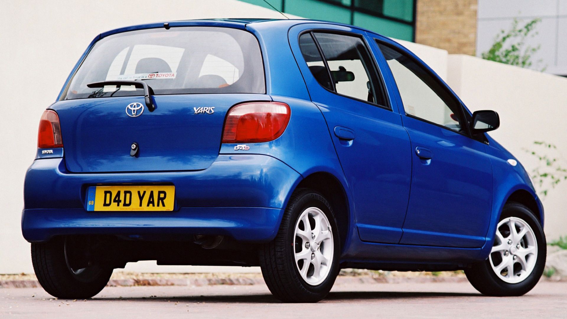 A Look Back The Toyota Yaris Echo And Starlet