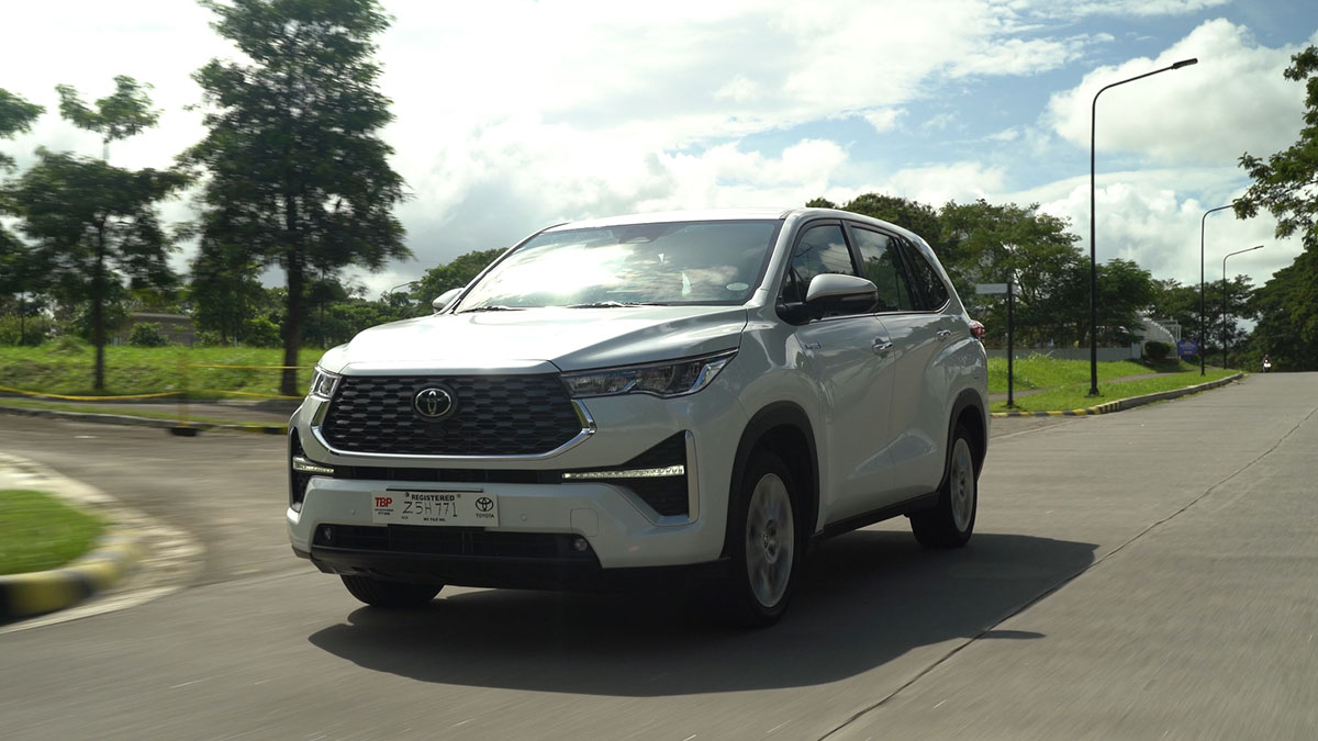 2024 Toyota Zenix Hybrid PH Review Price Specs   2024 Toyota Zenix Hybrid Review Ph 01 1702885220 