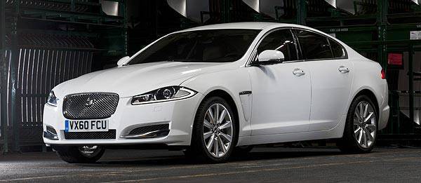 Jaguar facelifts XF, XFR sedans