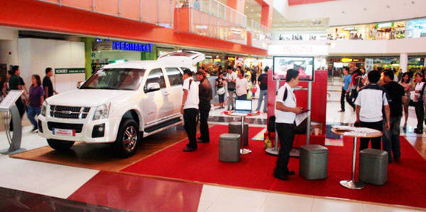 Isuzu PH brings its vehicle line-up to malls for you to check out