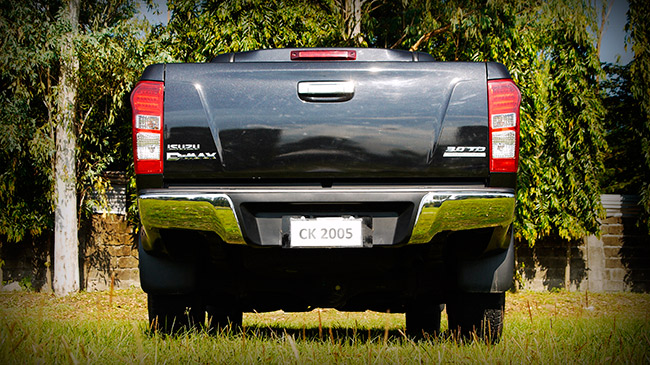 Top Gear Philippines reviews the Isuzu D-Max