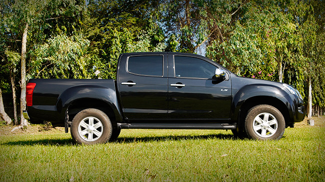 Top Gear Philippines reviews the Isuzu D-Max