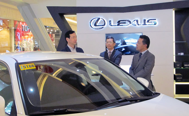 Lexus Gallery