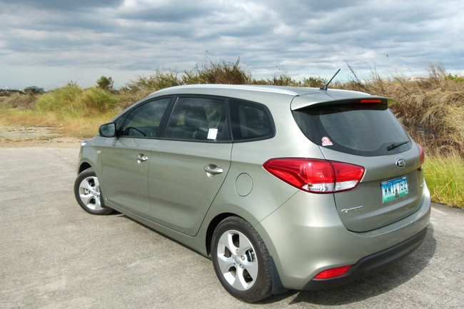 A review of the Kia Carens, the Euro-touch mom mobile