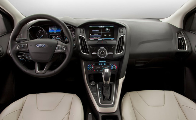 2015 Ford Focus sedan to be unveiled at the 2014 New York Auto Show
