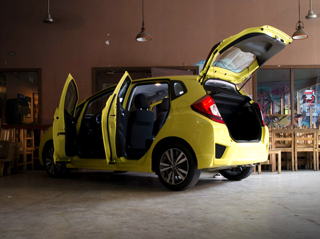 What can you fit inside the all-new 2014 Honda Jazz?