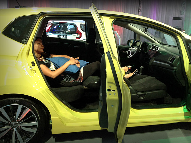 What can you fit inside the all-new 2014 Honda Jazz?