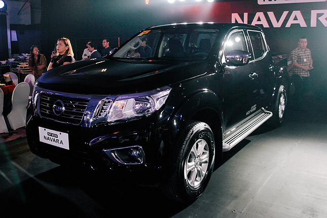 2015 Nissan Navara NP300 Unveiled