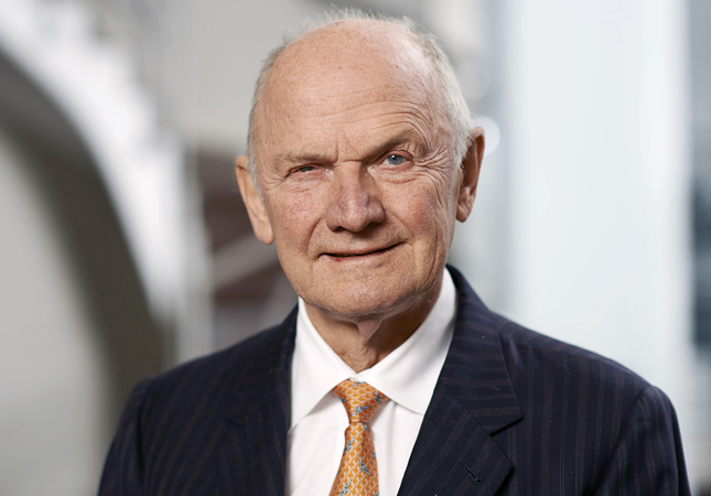 Report: VW chairman Ferdinand Piech resigns after losing power struggle