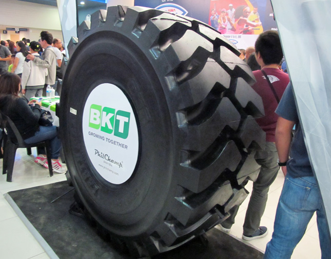 Photos of the new BKT Tires Monster Jam Truck